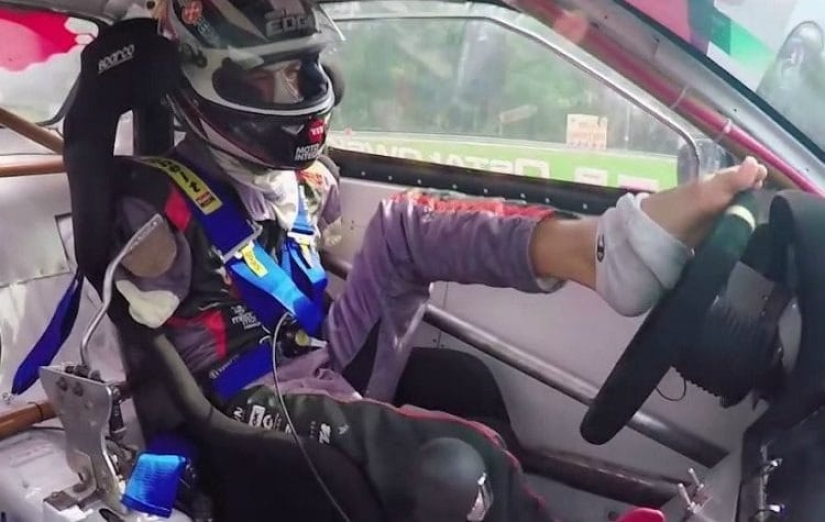 Lost limbs, but not self-confidence: a racing driver without hands entered the top ten drifters in the world Lost limbs, but not self-confidence: a racing driver without hands entered the top ten drifters in the world