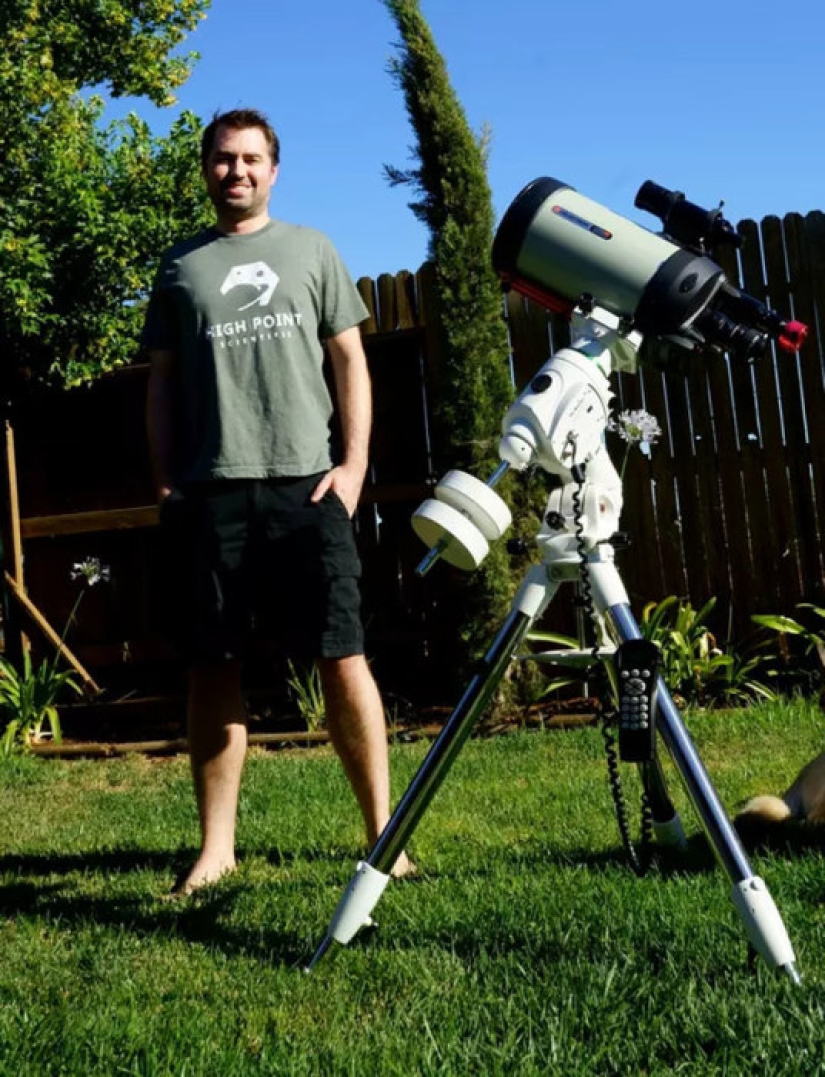 Luna llena. El fotógrafo reúne 200.000 imágenes de la Luna para revelar cada cráter y grieta en su superficie con increíble detalle