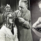 Lávese las manos por el pecho y otro 10 ridículo inventos del siglo XX, que no se pegue