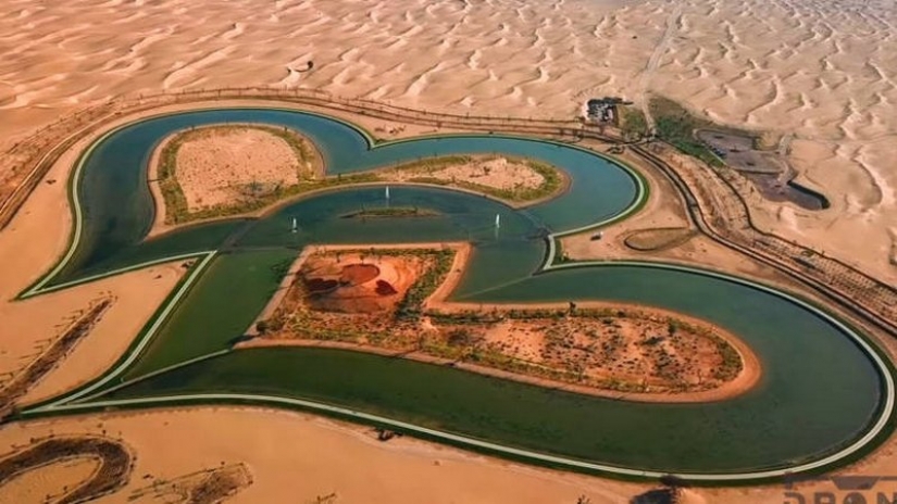 Man-made marvel in Dubai desert: the Lake of Love Man-made marvel in Dubai desert: the Lake of Love