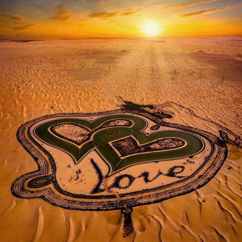 Man-made marvel in Dubai desert: the Lake of Love Man-made marvel in Dubai desert: the Lake of Love