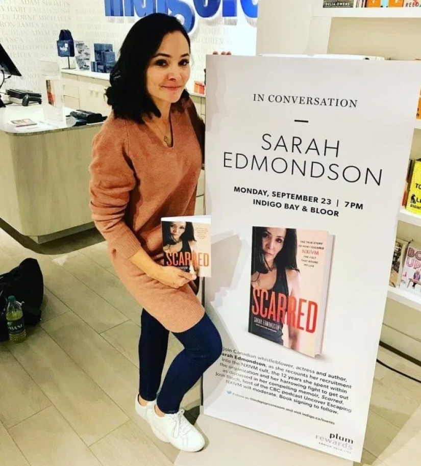 Marca al rojo vivo: la actriz popular se convirtió en víctima de un culto sexual y sufrió un dolor terrible y acoso