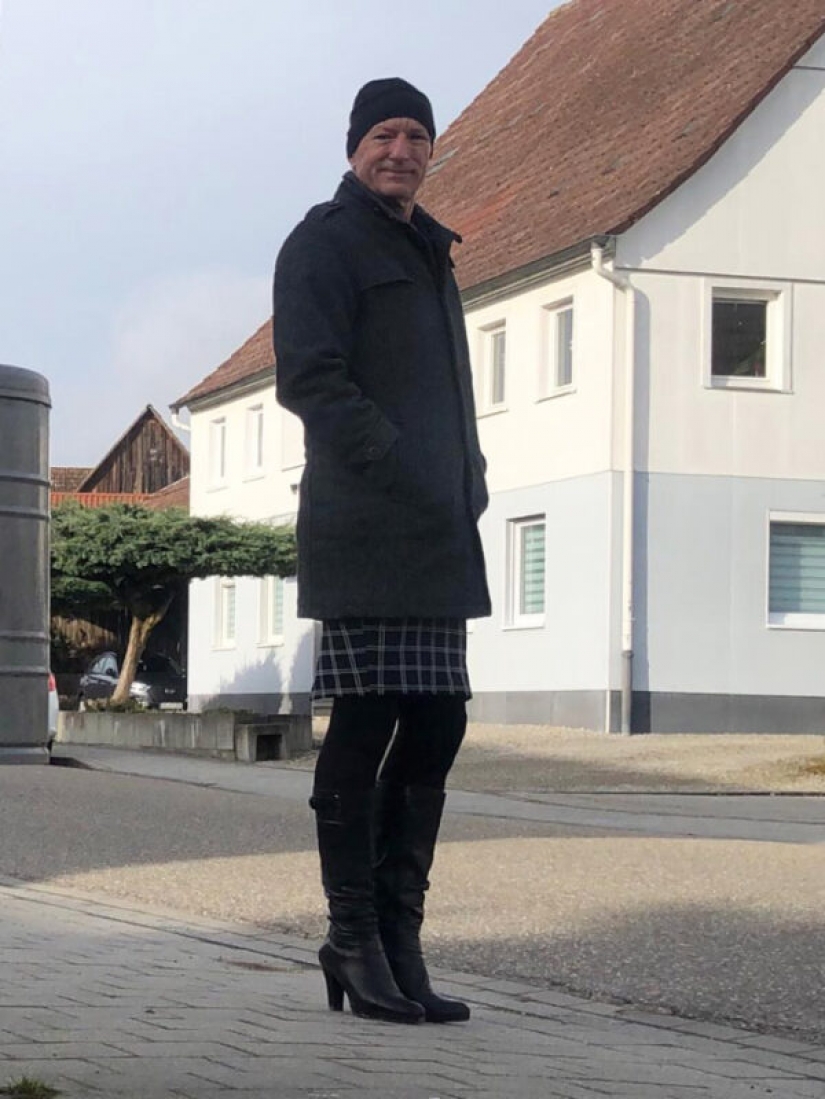 Marca en stilettos: un gran ingeniero de Alemania ama las faldas y los tacones