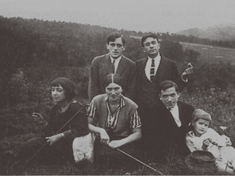 Marina Tsvetaeva's great love: 5 beloved poetesses who changed her life Marina Tsvetaeva's great love: 5 beloved poetesses who changed her life