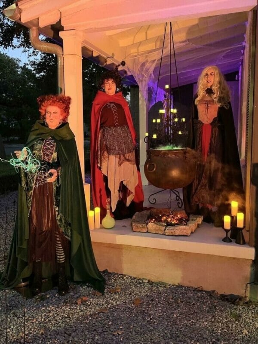 Memno, a gran escala, pesadilla: 30 ejemplos de decoración ingeniosa de los fanáticos de Halloween Memno, a gran escala, pesadilla: 30 ejemplos de decoración ingeniosa de los fanáticos de Halloween