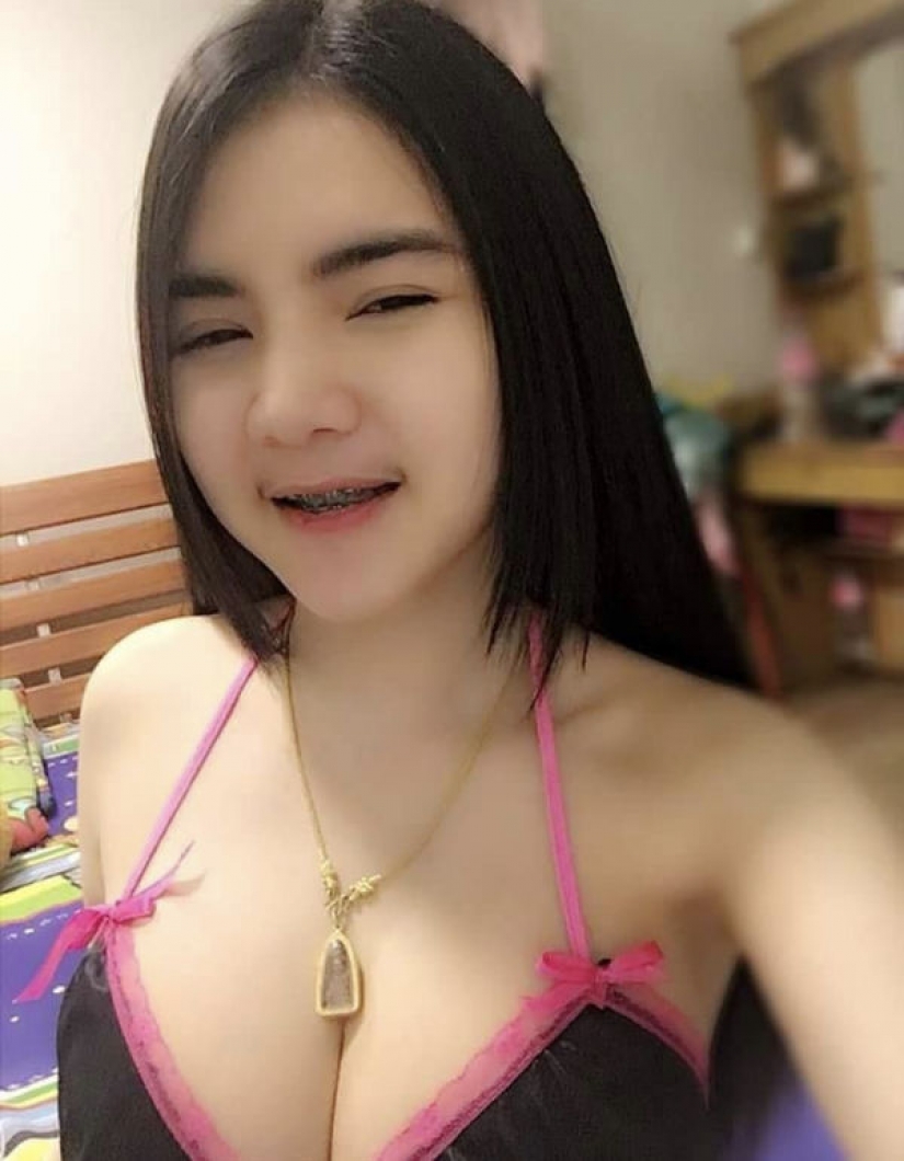 Men are crazy about this girl's body, but they are afraid to look at her face