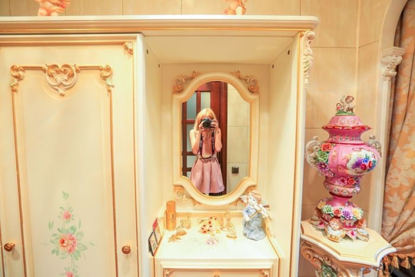 Microdoor en la carretera de los entusiastas: Moscovita diseñó su un dormitorio en el estilo barroco