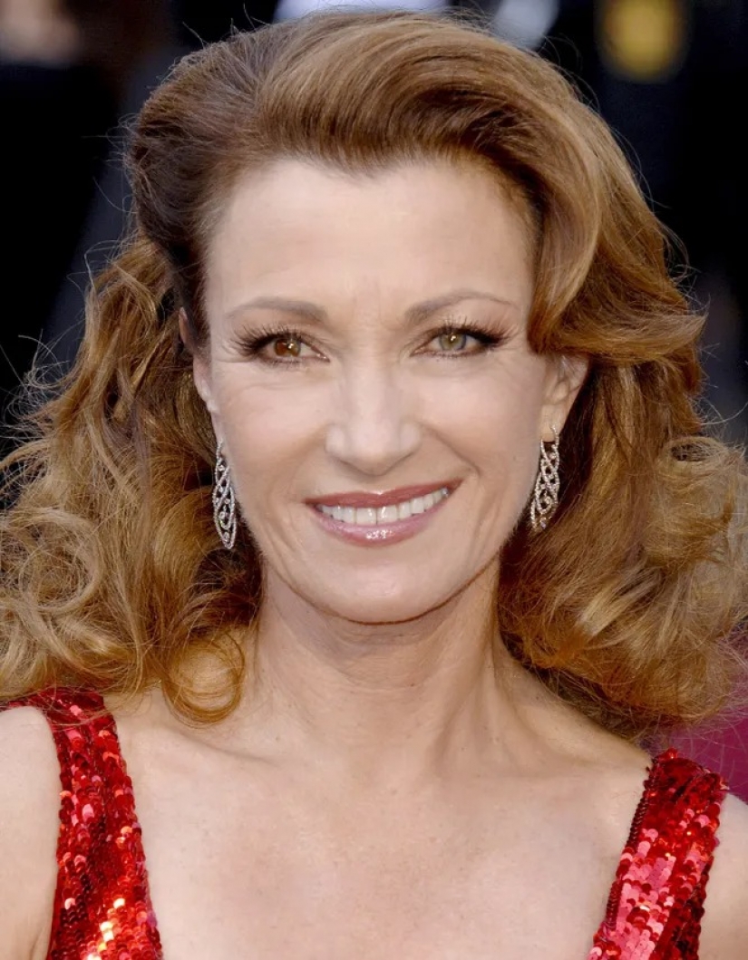 Mila Jovovich and 9 other celebrities with multicolored eyes Mila Jovovich and 9 other celebrities with multicolored eyes