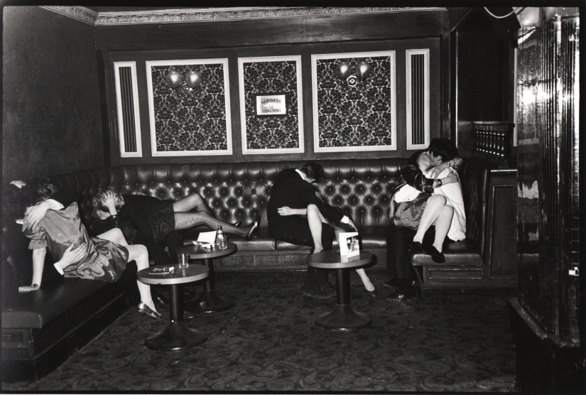 Mira y aprende: una breve guía de diversión salvaje de la Inglaterra de los 80 Mira y aprende: una breve guía de diversión salvaje de la Inglaterra de los 80