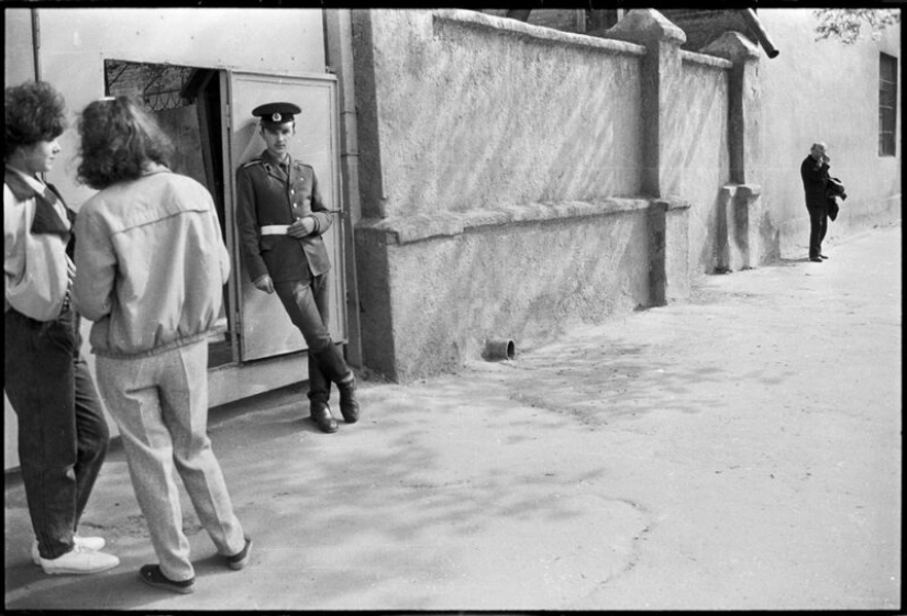 Misha Pedan y las mejores fotos de su álbum de fotos "El fin de una era hermosa"