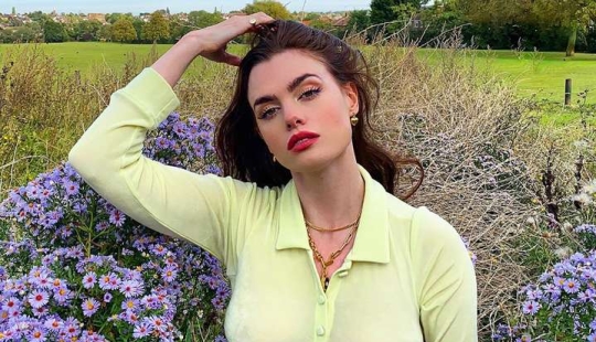 Modelo Buxom Charlie Howard en un equipo translúcido respondió a las críticas de los suscriptores