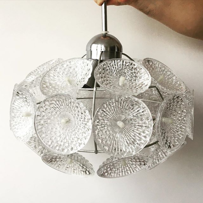 Moderno de mediados de siglo: el estilo "de la abuela" en el interior se está convirtiendo en una tendencia de moda