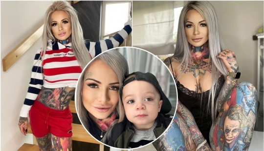 Mom-comic: German woman filled her whole body with tattoos with her son's favorite superheroes Mom-comic: German woman filled her whole body with tattoos with her son's favorite superheroes