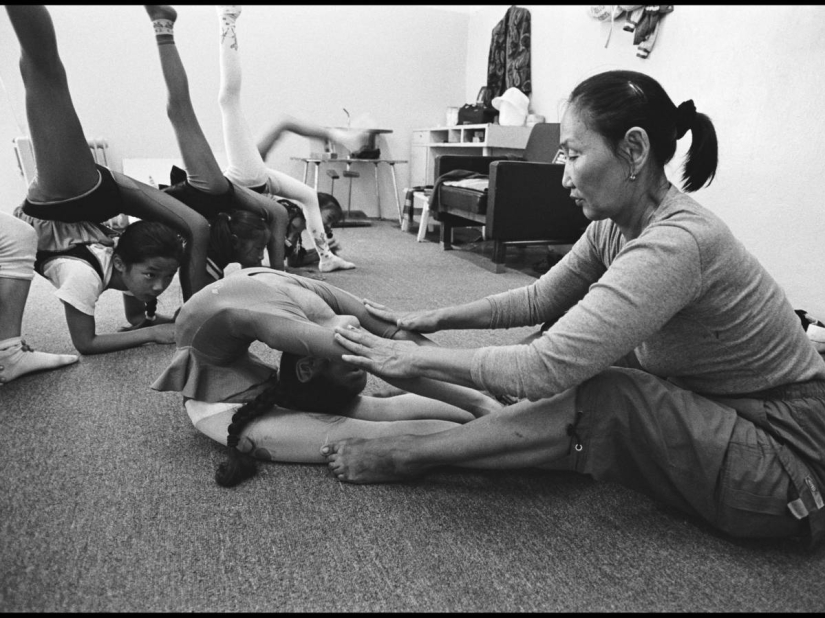 Mongolian girls are taken from their family to turn into famous acrobats Mongolian girls are taken from their family to turn into famous acrobats