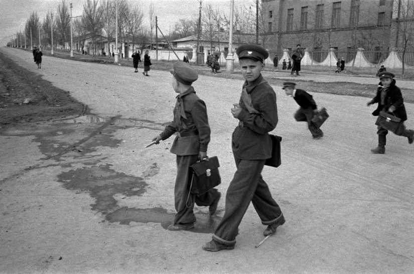 Moscow 1958 in photographs by Erich Lessing