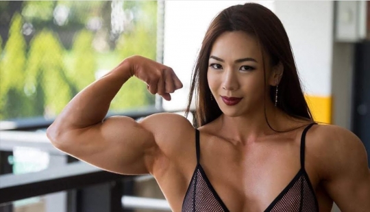 "Muscle Barbie" from South Korea with an angelic face and the body of a monster