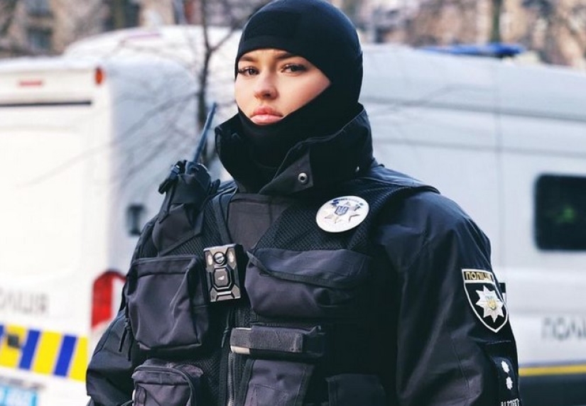 Natalia Polosenko is a Ukrainian special Forces girl nicknamed "The Machine" Natalia Polosenko is a Ukrainian special Forces girl nicknamed "The Machine"