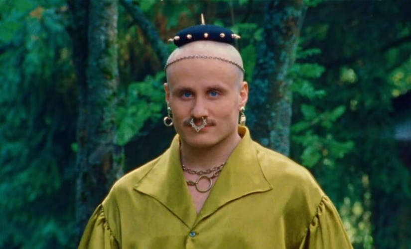 Nikita Kukushkin: what is known about the mega-popular theater and film star and hipster icon Nikita Kukushkin: what is known about the mega-popular theater and film star and hipster icon