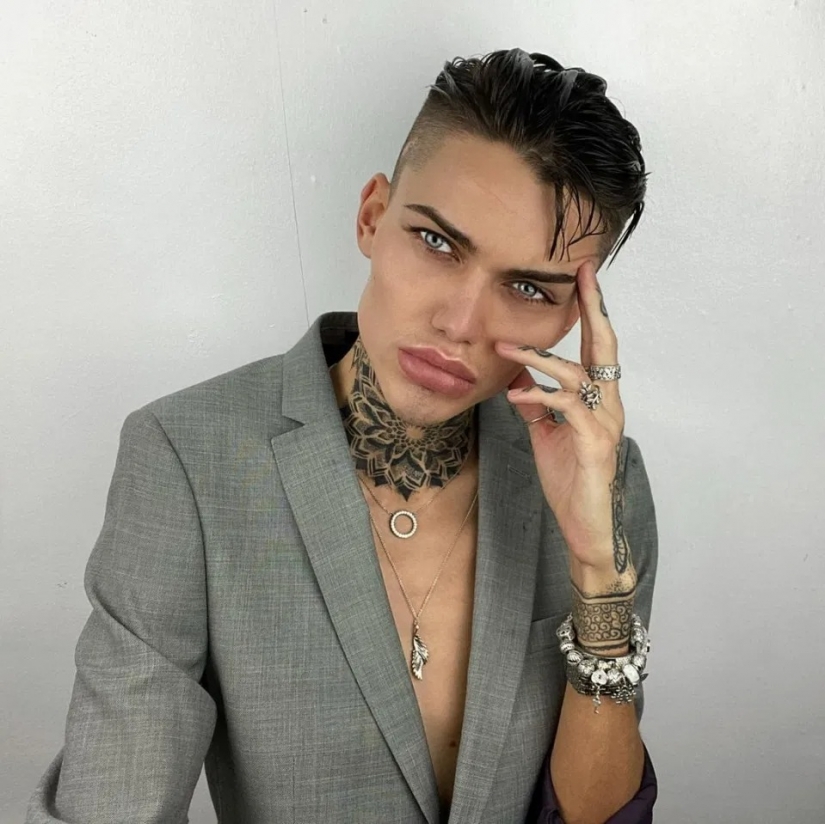 No hay un límite: el Británico transformó el exterior para que parezca un filtro de Instagram