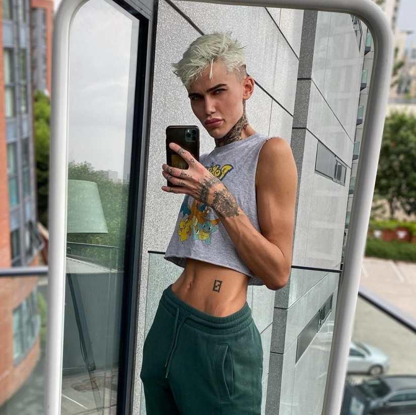 No hay un límite: el Británico transformó el exterior para que parezca un filtro de Instagram