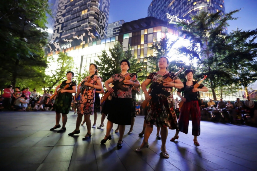 "No seas perezoso, prepárate para cargar!"Cómo el fitness se ha convertido en parte de la cultura en China