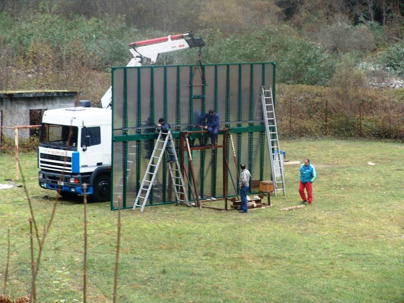 No sun? Make it yourself! The case of an Italian mountain village
