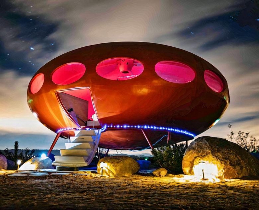 Noche OVNI en el Desierto en glamping Área 55 Futuro House Noche OVNI en el Desierto en glamping Área 55 Futuro House