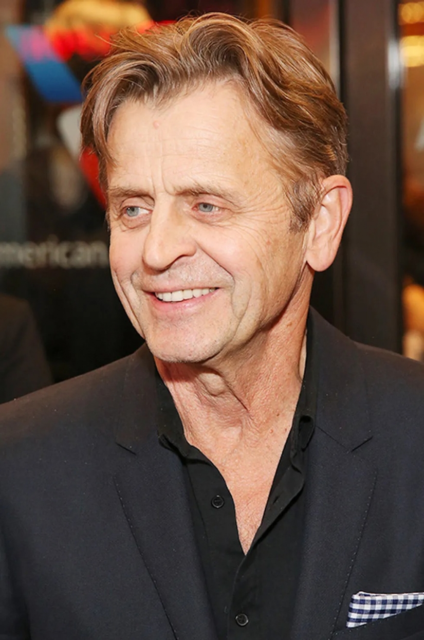 Now looks like the legendary foursome and handsome "Sex in the city"