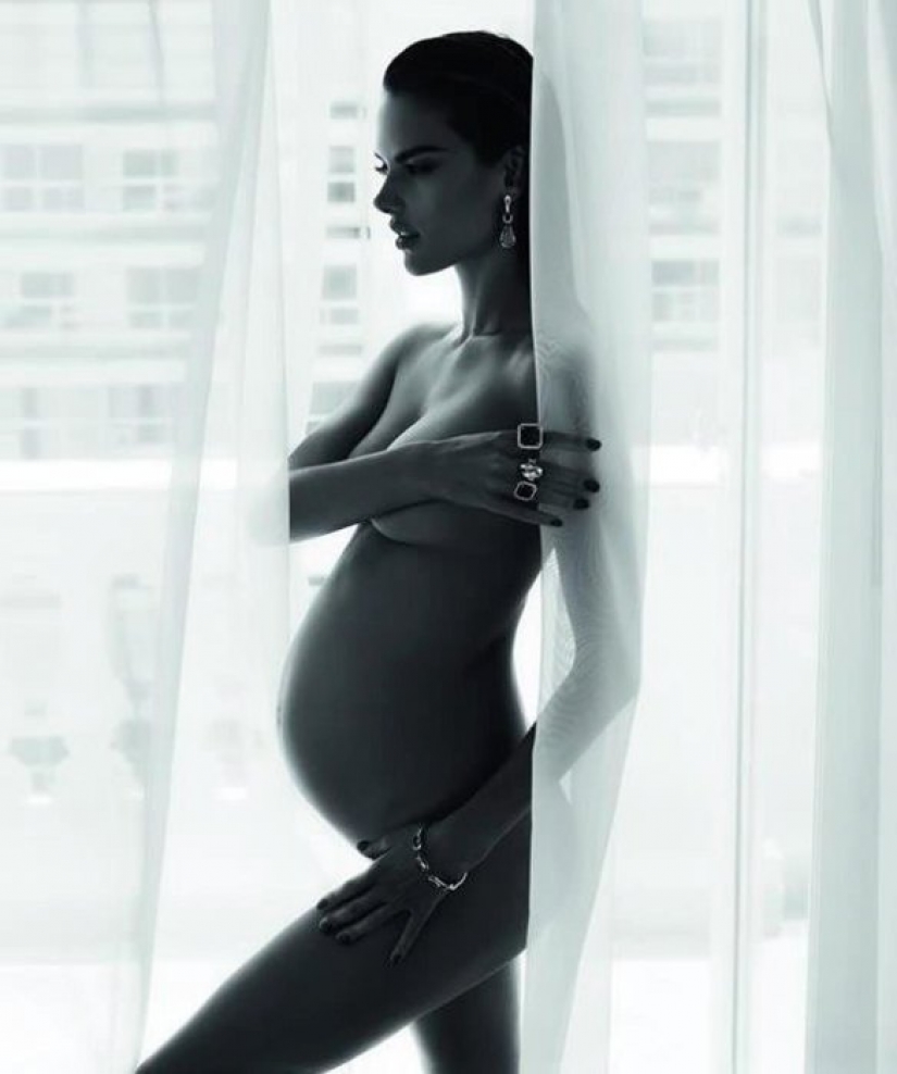 Nude and pregnant: iconic photo Bellucci, Spears, Kardashian and other