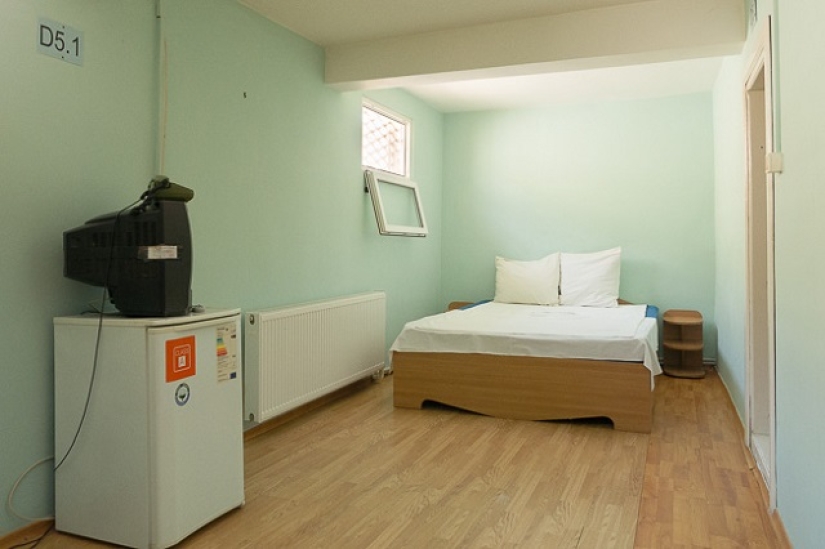 Oases of love in Romanian prisons