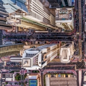 One flew over the nest of the Emir: photographing Dubai from a bird's eye view