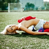 Otfutbol me completely: 5 hot Russian football players in uniform and without