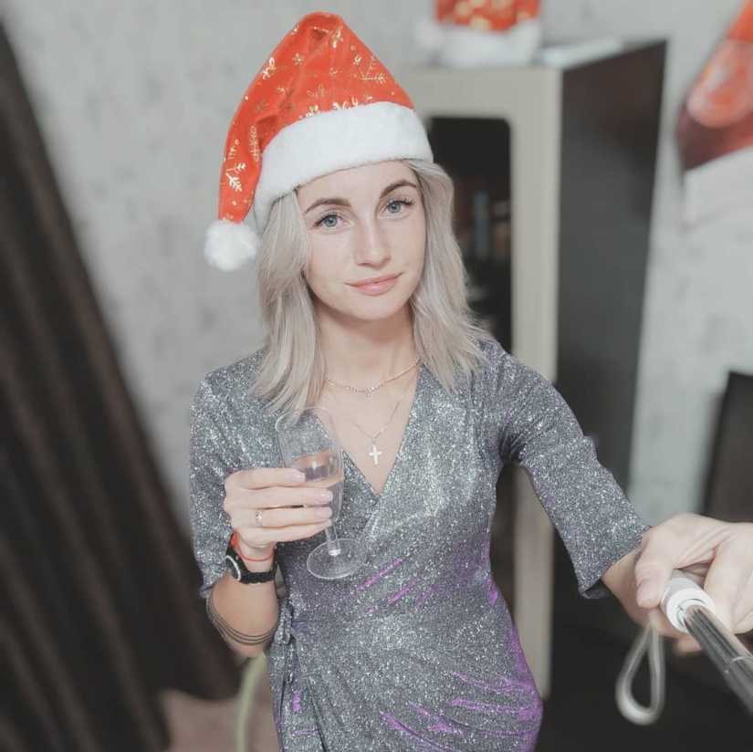 Otfutbol me completely: 5 hot Russian football players in uniform and without