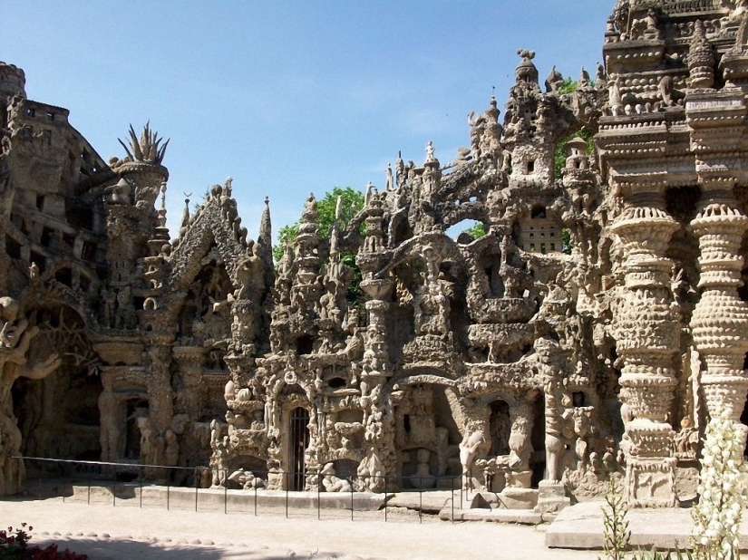 Palacio del Cartero Francés