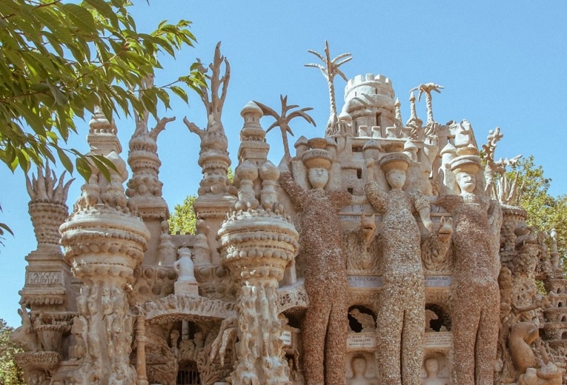 Palacio del Cartero Francés