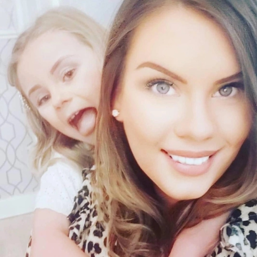 Pequeñas fashionistas: por qué las madres permiten que sus hijas que van a la escuela primaria se maquillen