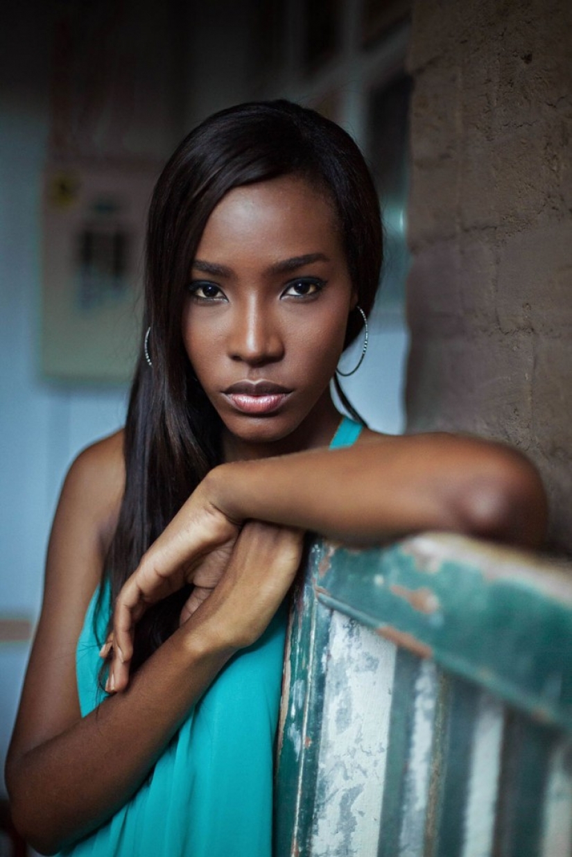 Photos of beautiful women from all over the world