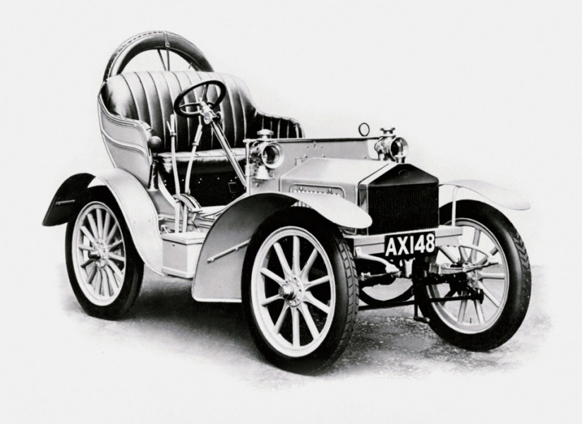 Pioneers: what models did the history of automakers begin with