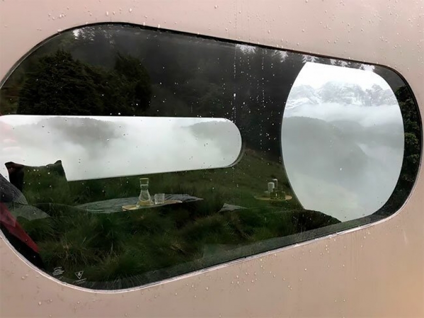 Pájaro cuadros con vistas de los fiordos y montañas de Noruega Pájaro cuadros con vistas de los fiordos y montañas de Noruega