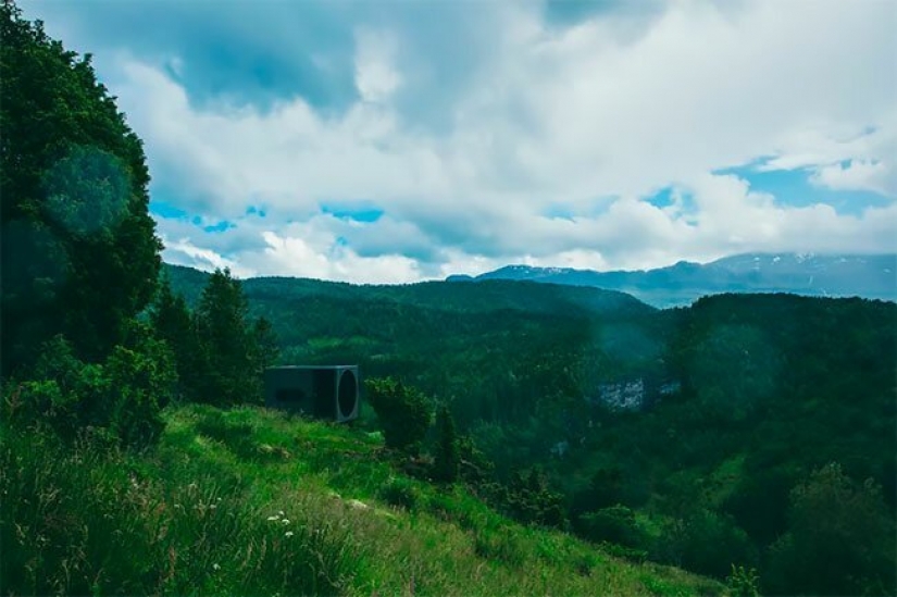 Pájaro cuadros con vistas de los fiordos y montañas de Noruega Pájaro cuadros con vistas de los fiordos y montañas de Noruega
