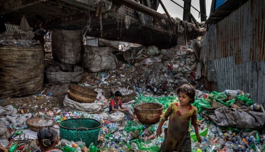 ¿Planeta o plástico? Campaña de National Geographic ¿Planeta o plástico? Campaña de National Geographic