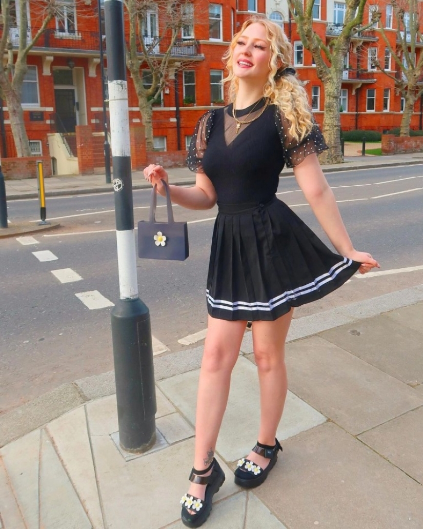 Popularidad peligrosa: cómo las estrellas de Instagram se involucran en la prostitución y las estafas