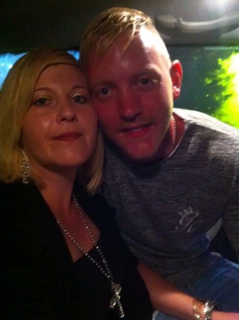 ¿Por qué una madre de 5 niños de Gran Bretaña tiene relaciones sexuales al menos dos veces al día