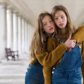 Portraits of identical twins show how different they are