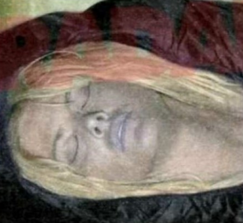 Posthumous photos of celebrities: specific earnings on idols of millions