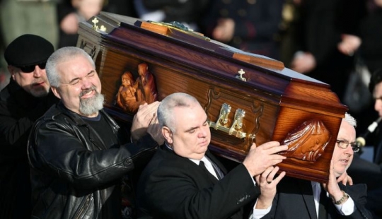 Posthumous photos of celebrities: specific earnings on idols of millions Posthumous photos of celebrities: specific earnings on idols of millions