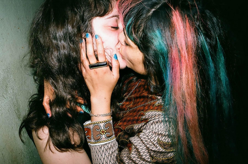 Provocaciones sexuales de Berlín por la noche en las obras de Maxim Ballesteros