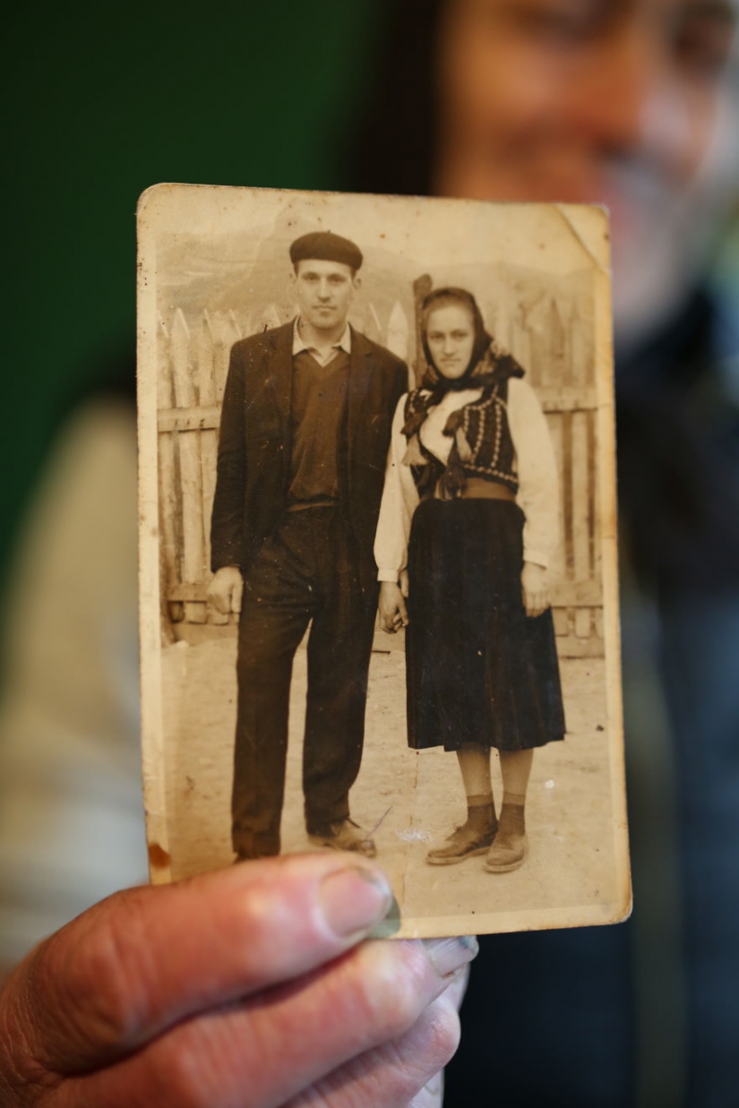 Pueblo rumano de Jamana se ahoga en el lago de residuos industriales