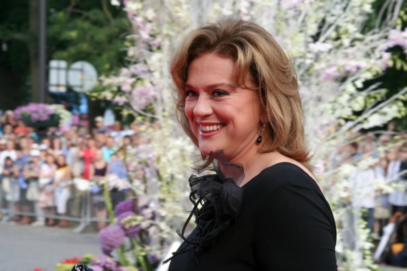 ¿Qué pasó con las principales bellezas de la televisión de los años 1990 y 2000? Recordando sus caras favoritas ¿Qué pasó con las principales bellezas de la televisión de los años 1990 y 2000? Recordando sus caras favoritas