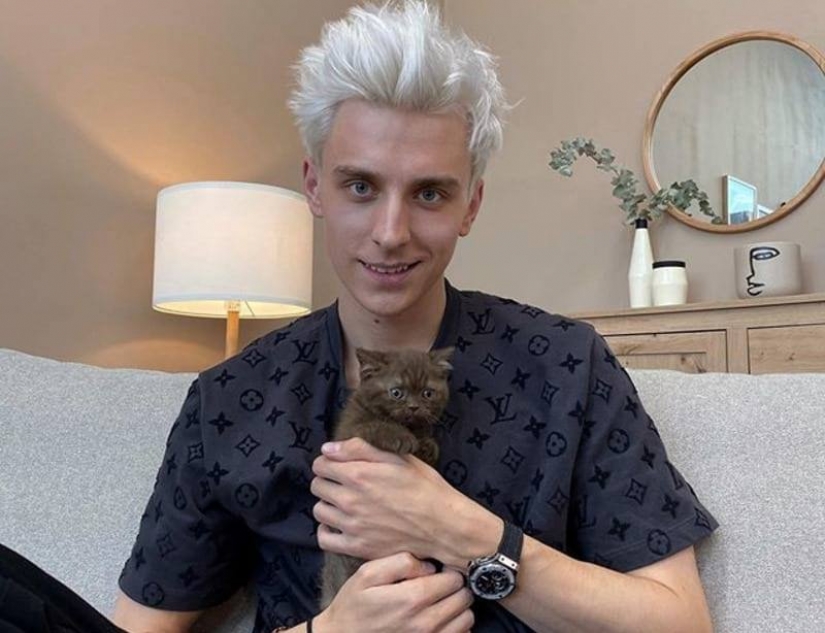 Quién es Vlad el blogger de papel A4 y cuál es el secreto de su popularidad Quién es Vlad el blogger de papel A4 y cuál es el secreto de su popularidad